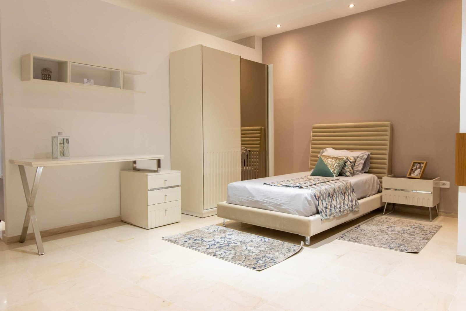 CHAMBRE JUNIOR - 